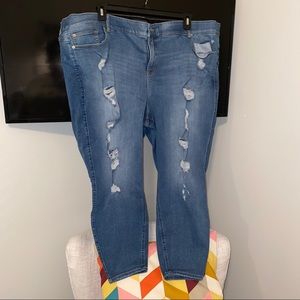 Torrid Bombshell Skinny 30 short